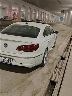 فولكسفاغن باسات CC